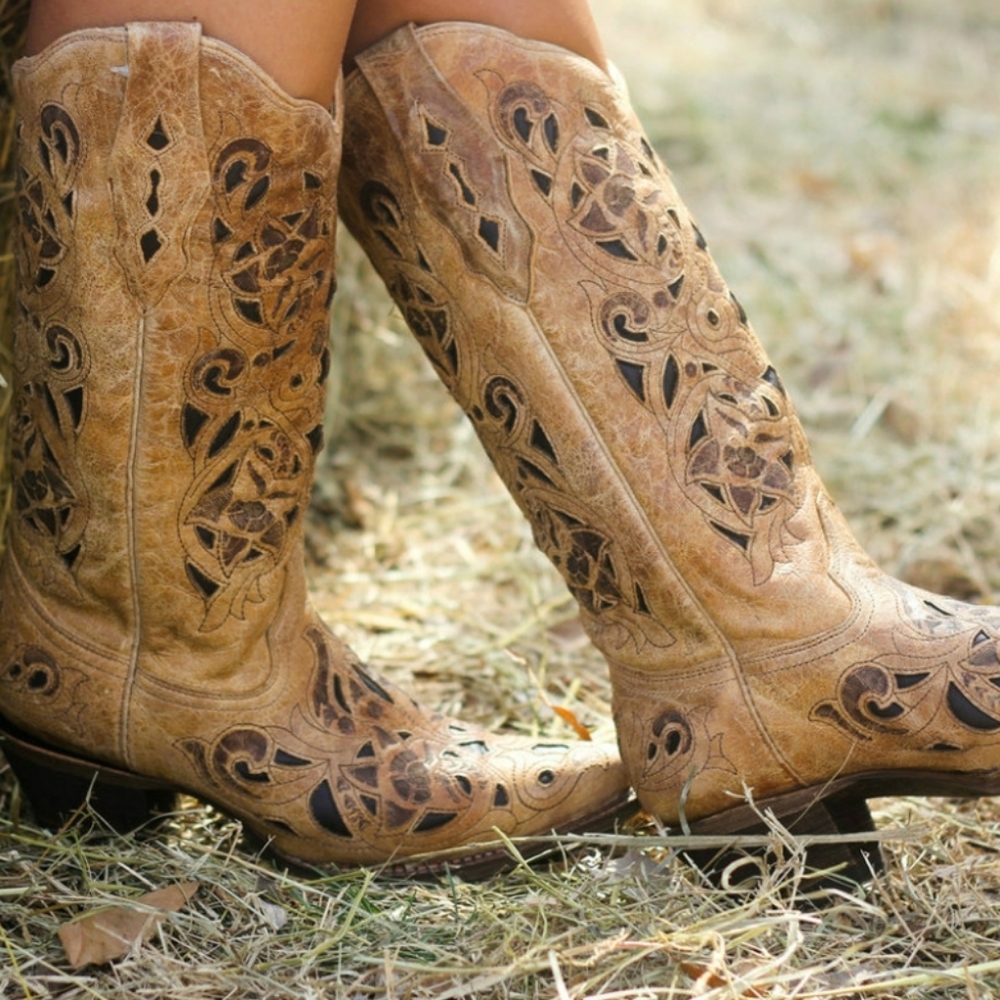 Corral Antique Saddle Brushed Laser Boots Size 8